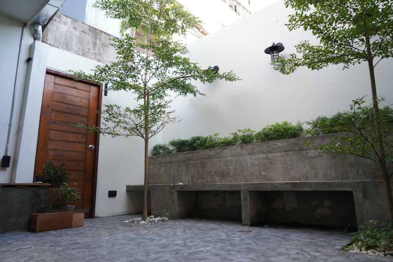 Slee Hostel Chiangmai (Adults Only) 치앙마이 외부 사진
