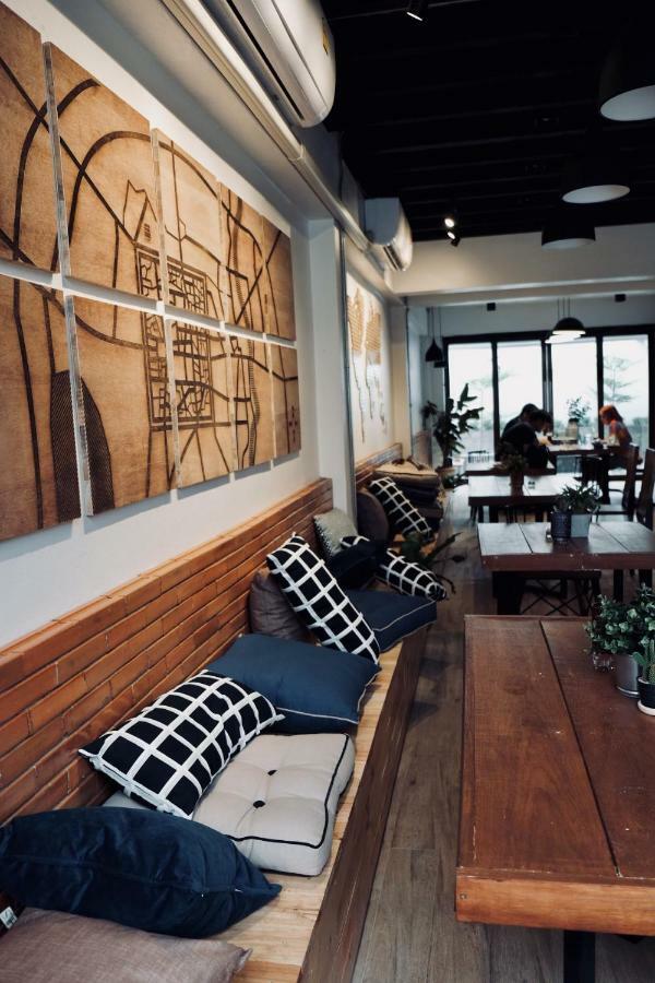 Slee Hostel Chiangmai (Adults Only) 치앙마이 외부 사진