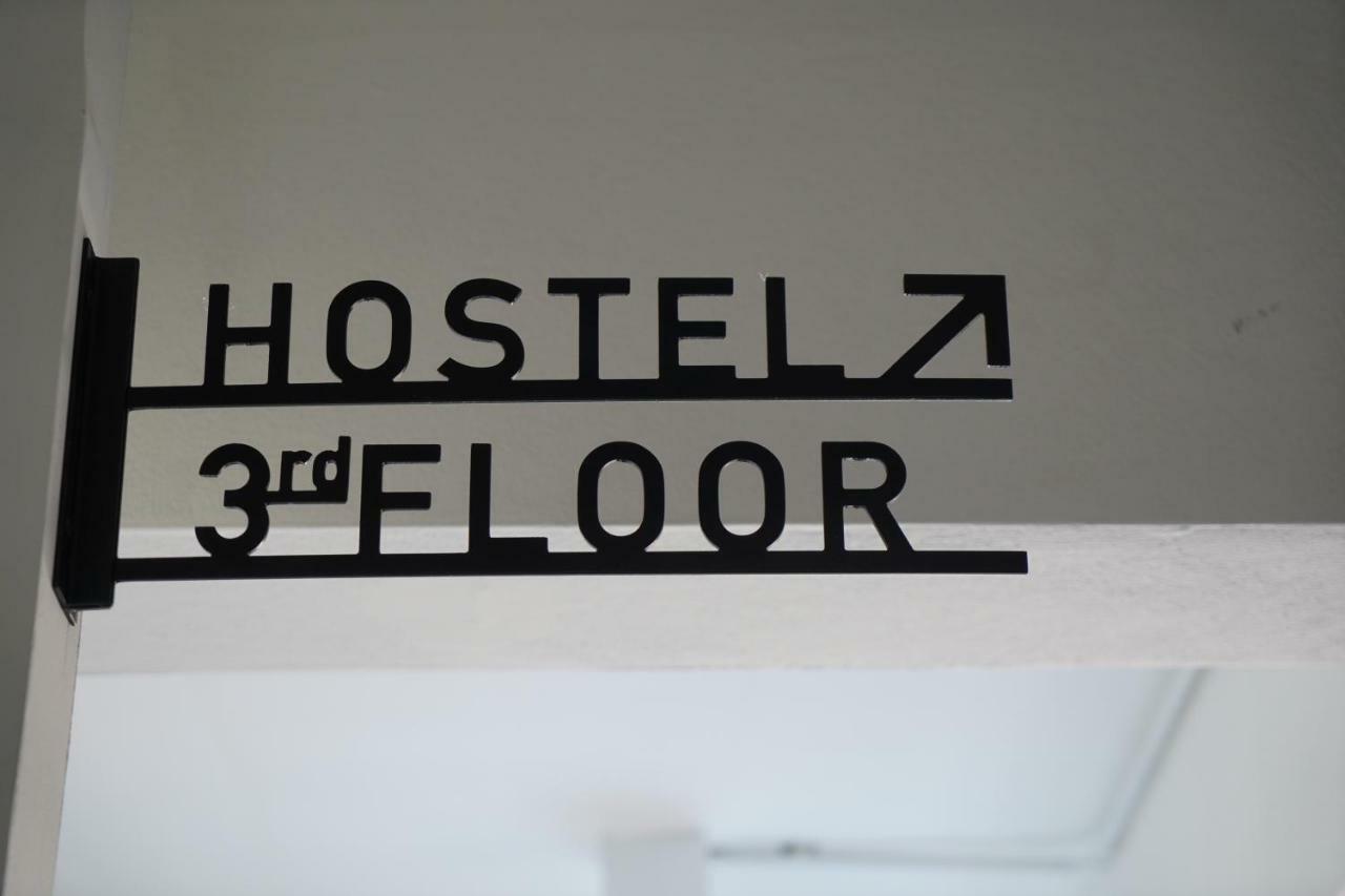 Slee Hostel Chiangmai (Adults Only) 치앙마이 외부 사진
