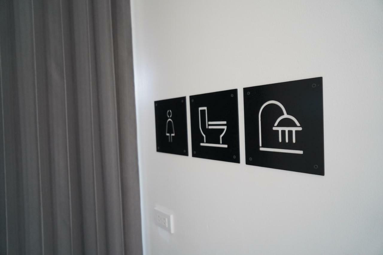 Slee Hostel Chiangmai (Adults Only) 치앙마이 외부 사진